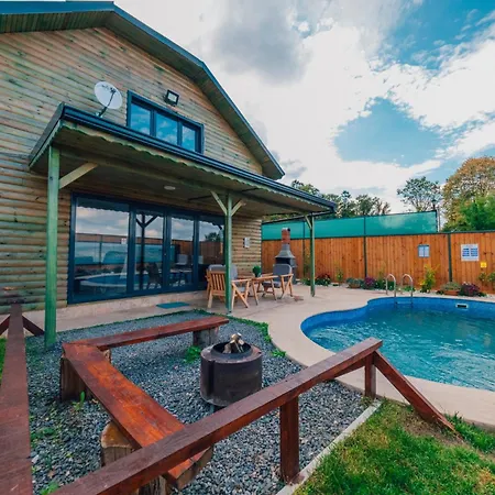 Naila Private Holiday home *