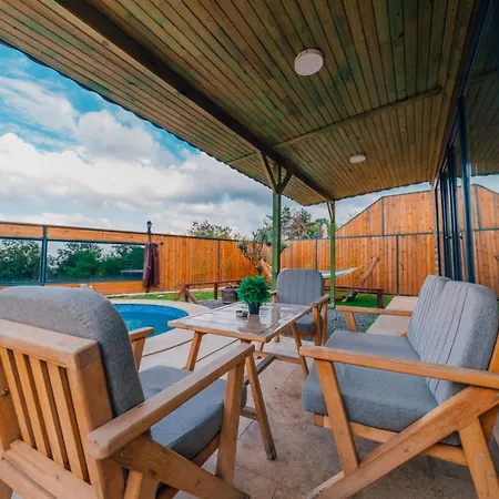 Naila Private Holiday home *