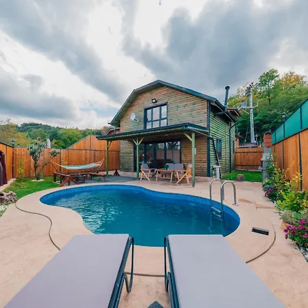 Naila Private Ferienhaus Sapanca