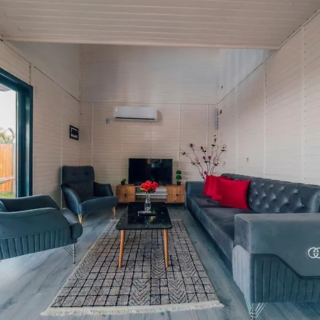 Naila Private Holiday home *