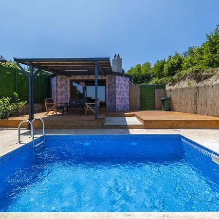 Naila Private Tatil Evi *